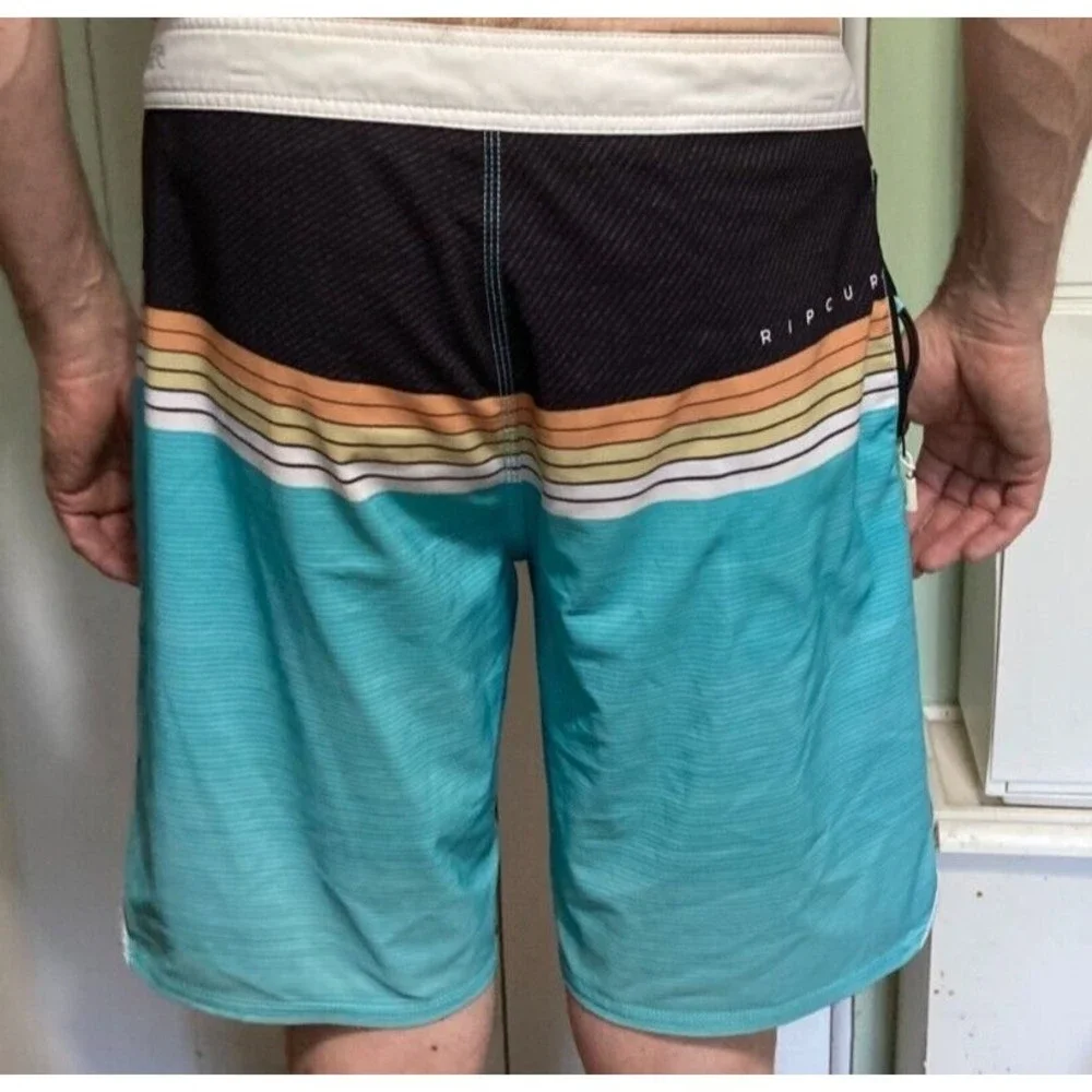 RIP CURL Standard Mirage Setters Boardshorts Striped Shorts Trunks Mens Small